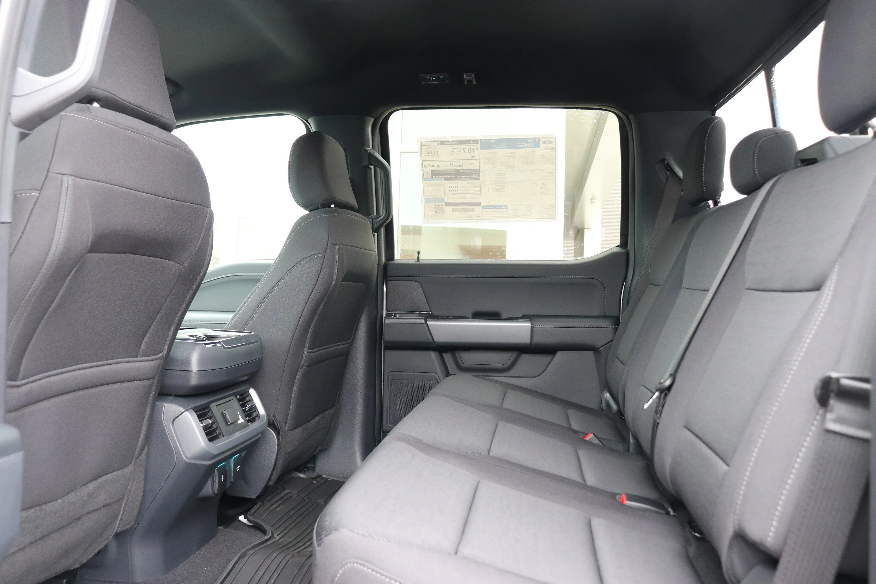 New 2026 Agate Black Metallic Ford XLT image 7