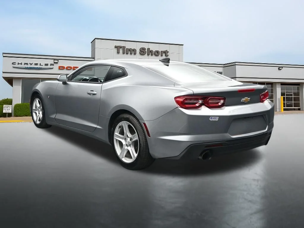 Used 2023 Gray Chevrolet 1LT image 3