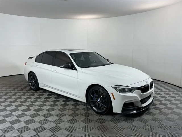 Used 2017 White BMW 340i image 3