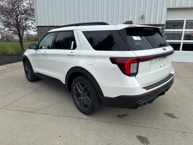 New 2026 Star White Metallic Tri-Coat Ford ST image 8