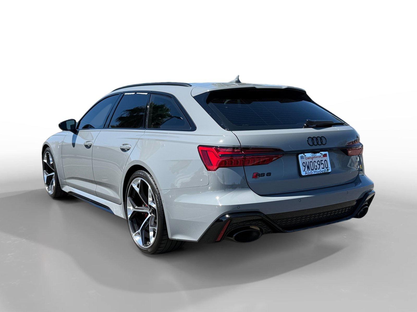 Used 2025 Nardo Gray Audi 4.0T image 3