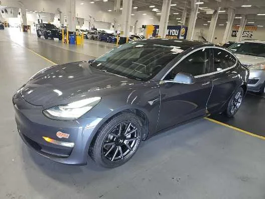 2020 Tesla Model 3 Long Range Dual Motor All-Wheel Drive's photo
