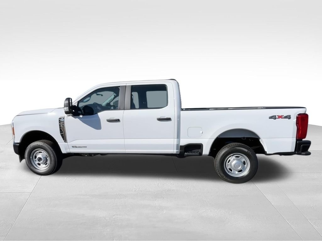New 2026 Oxford White Ford F-350® XL image 5