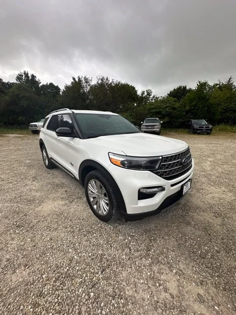 Used 2022 White Ford King Ranch image 2