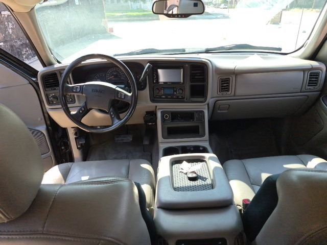 Used 2007 Black GMC SLT image 21