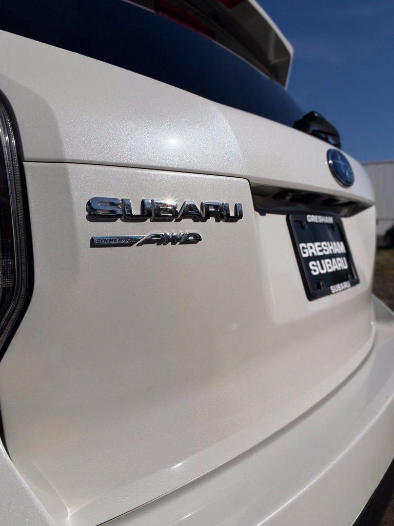 Used 2018 Crystal White Pearl Subaru 2.5i Touring image 43