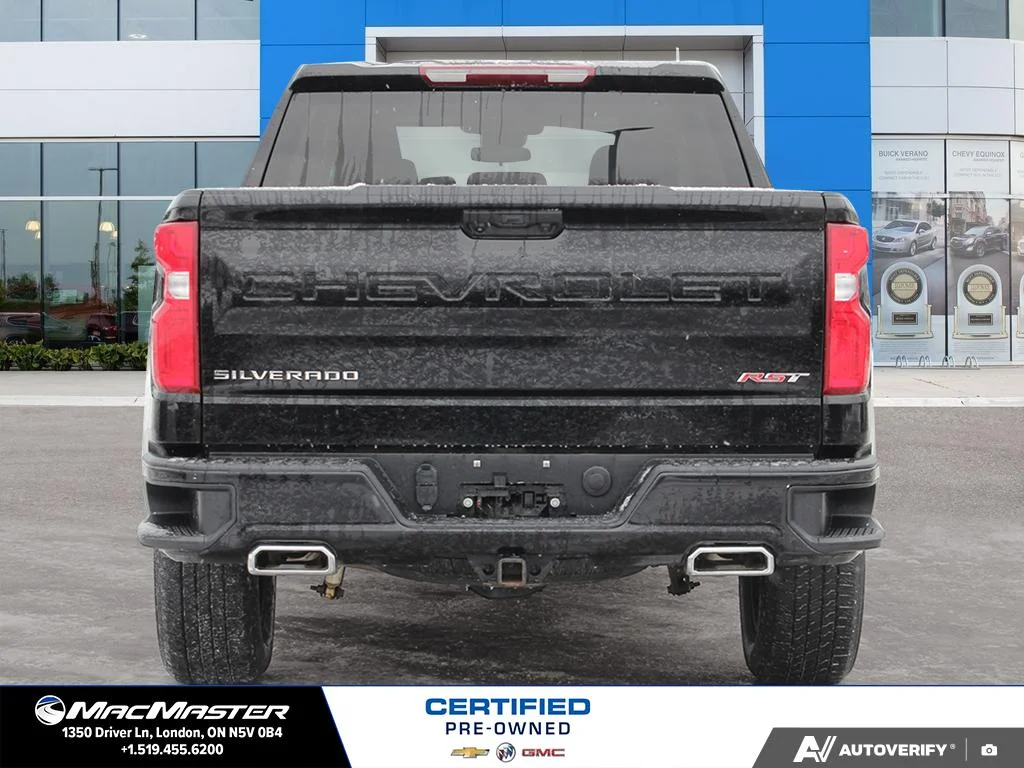 Used 2022  Chevrolet RST image 5