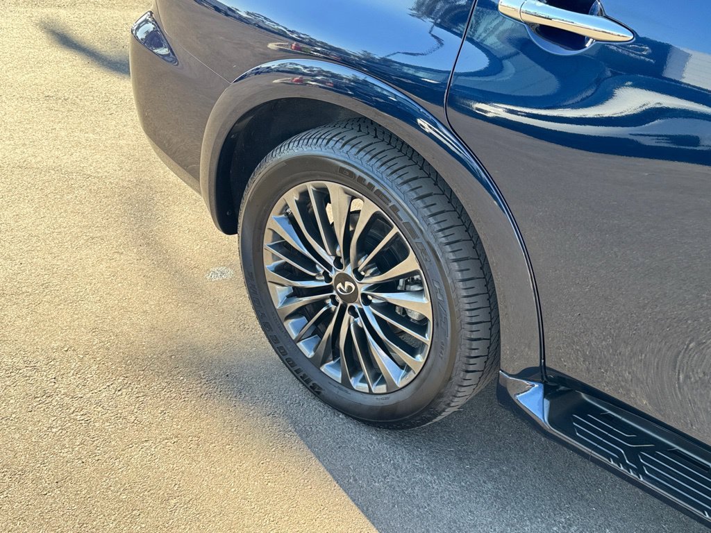 Used 2024 Blue INFINITI Premium Select image 26