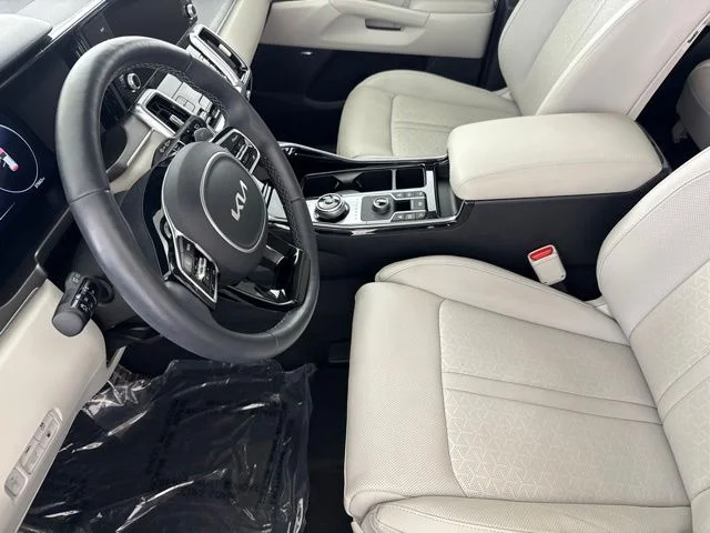 Used 2023 White Kia SX Prestige image 23