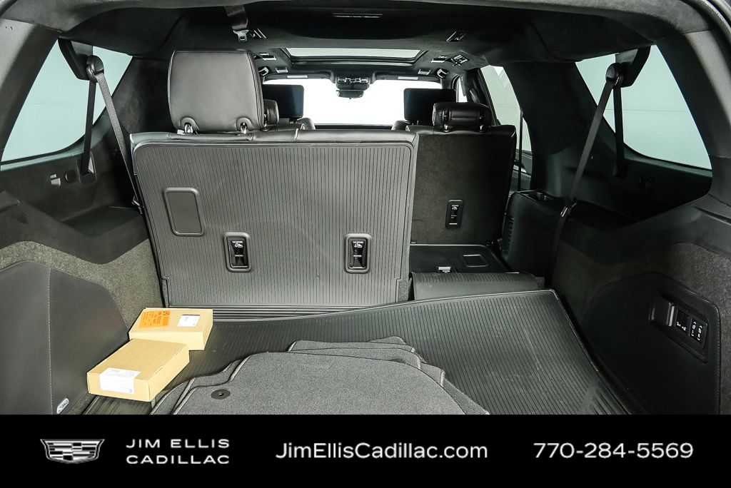 Used 2026 Vibrant White Tricoat Cadillac Platinum Sport image 32