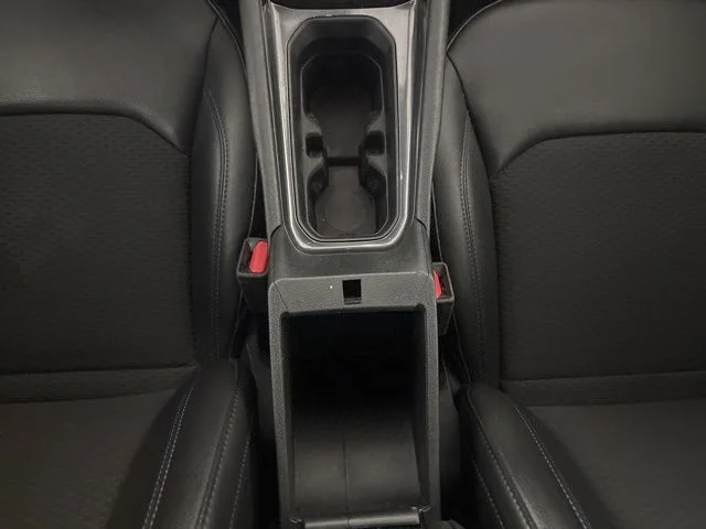 Used 2022 Bright White Clearcoat Jeep Latitude image 46