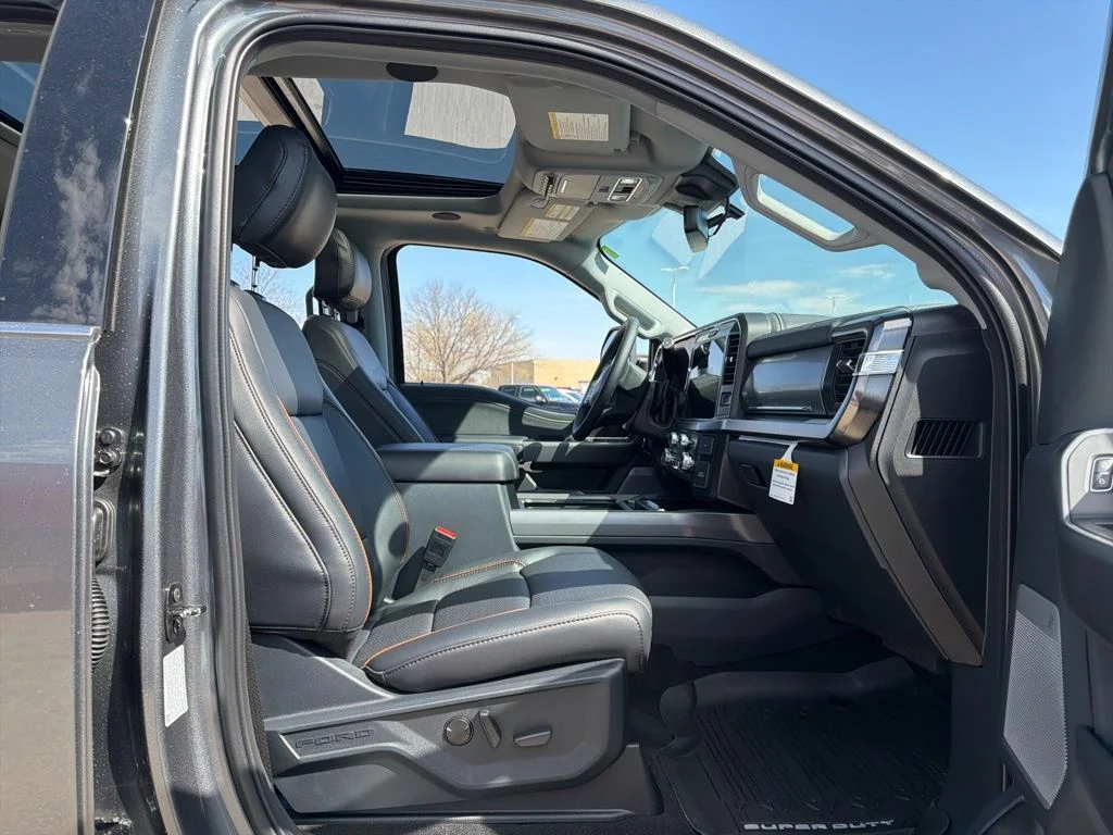 New 2026 Gray Ford Lariat image 32