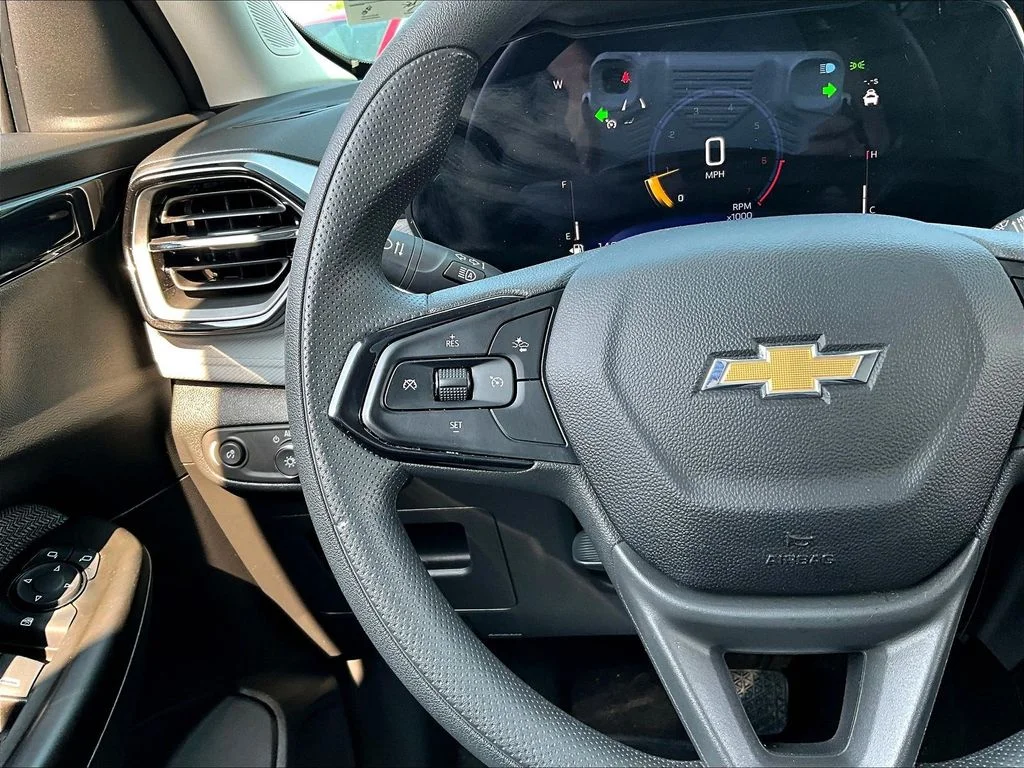 Used 2024 Crimson Chevrolet LT image 10
