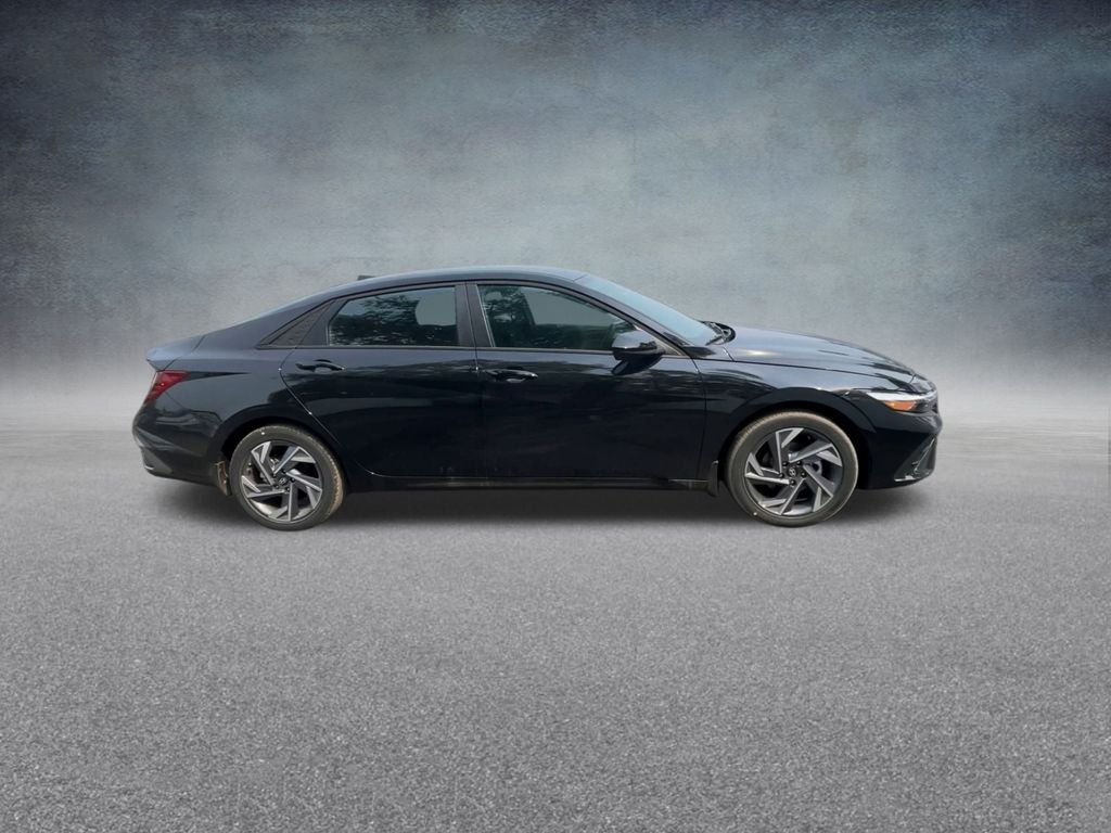 Certified Used 2025 Abyss Black Hyundai SEL Sport image 27