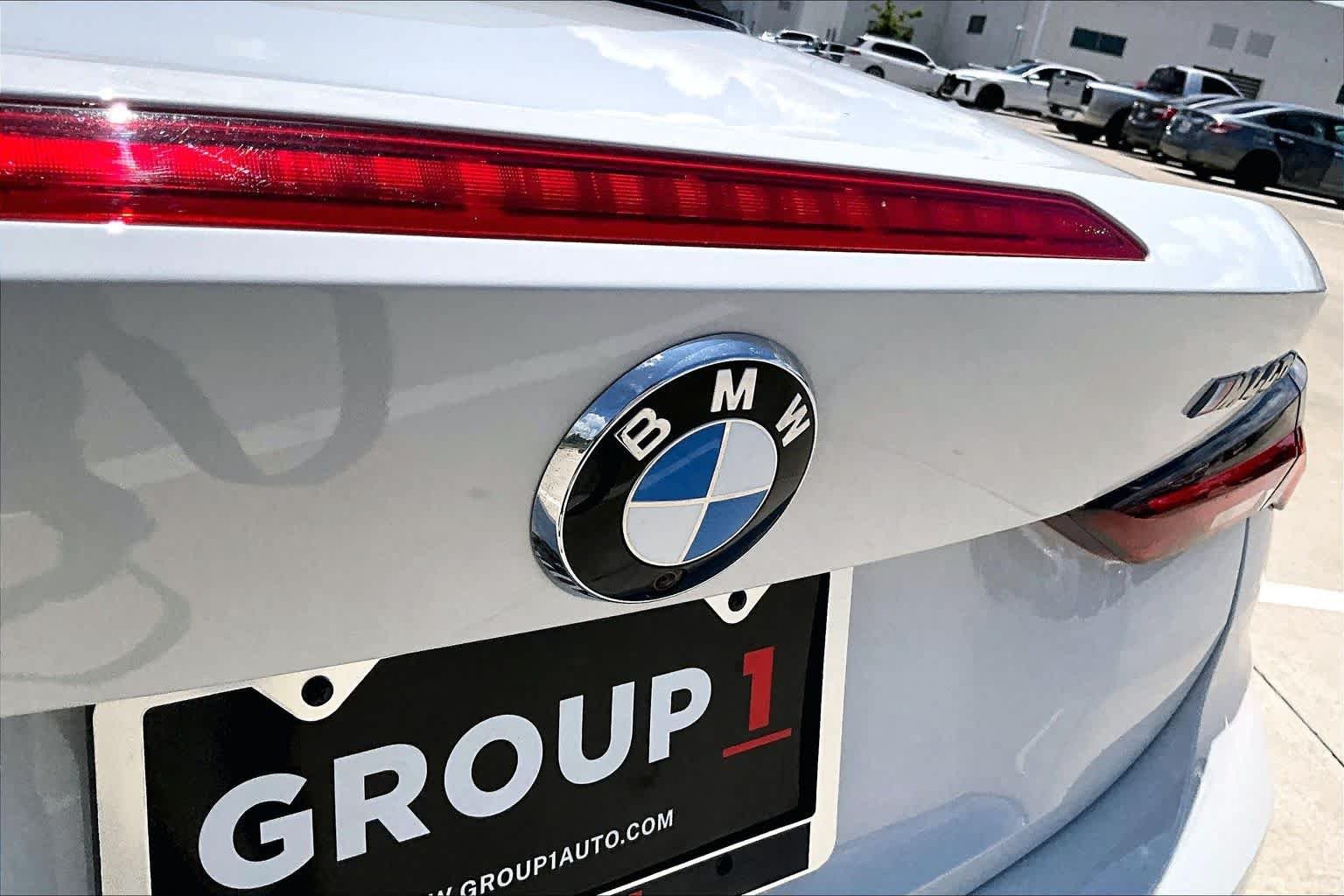 Used 2021 Alpine White BMW M440i image 30