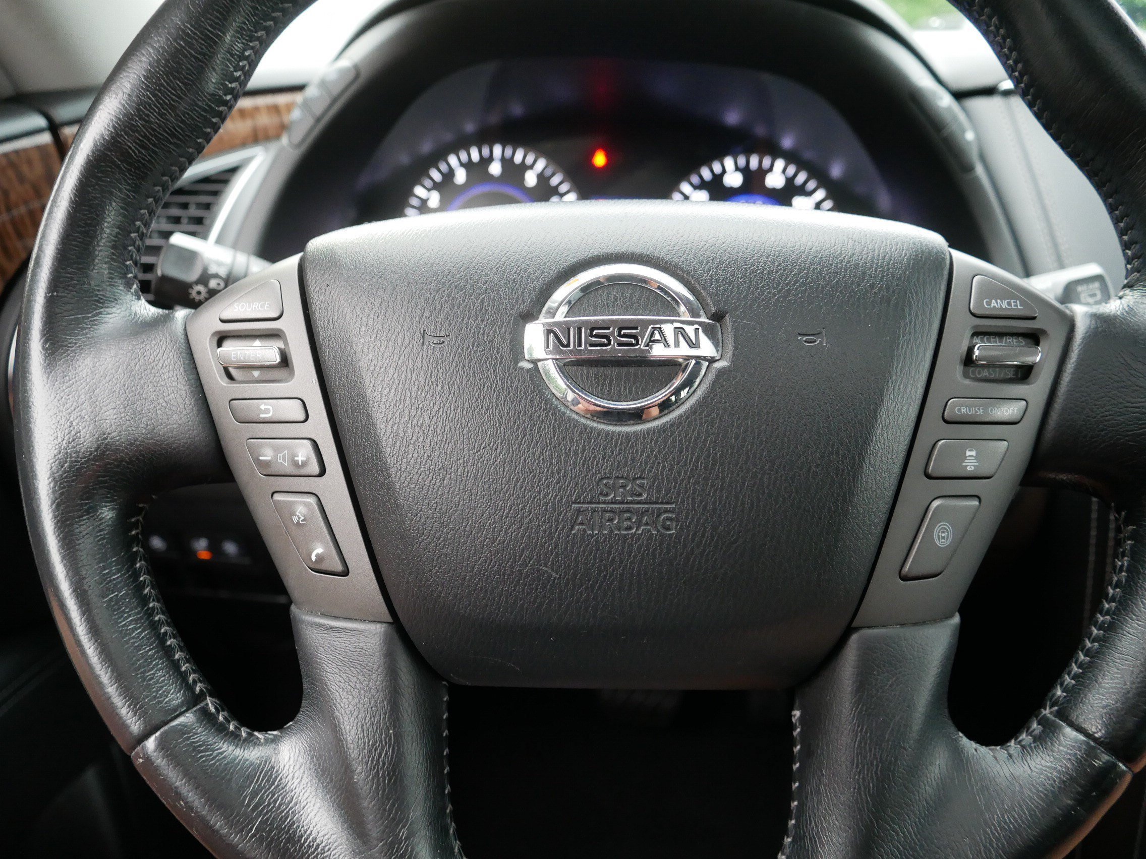 Used 2019 Super Black Nissan SL image 25