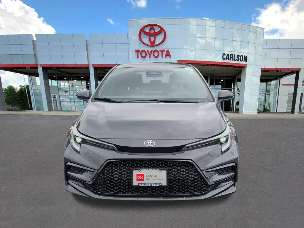 Used 2024  Toyota SE image 7