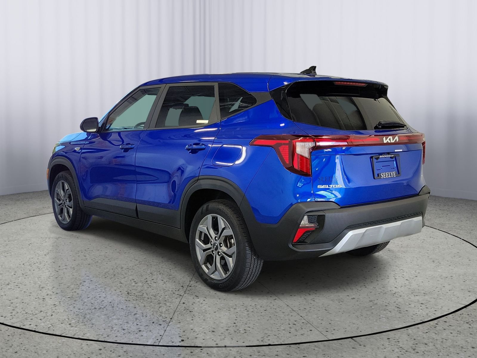 Used 2024 Blue Kia LX image 3
