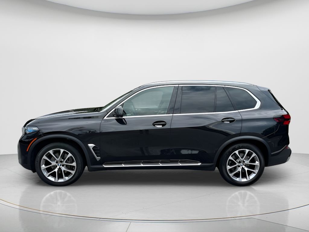 Used 2026 Black Sapphire Metallic BMW xDrive40i image 8