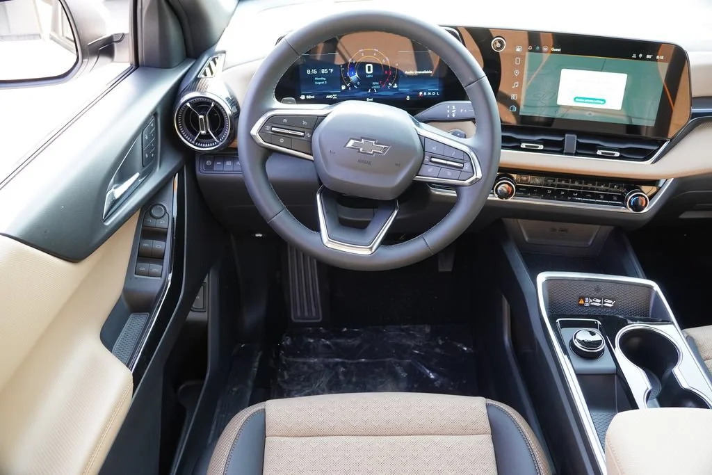 New 2027 Polar White Tricoat Chevrolet ACTIV image 14