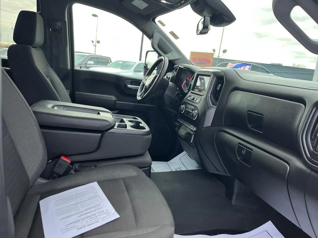 Used 2024 Red Hot Chevrolet Custom image 30