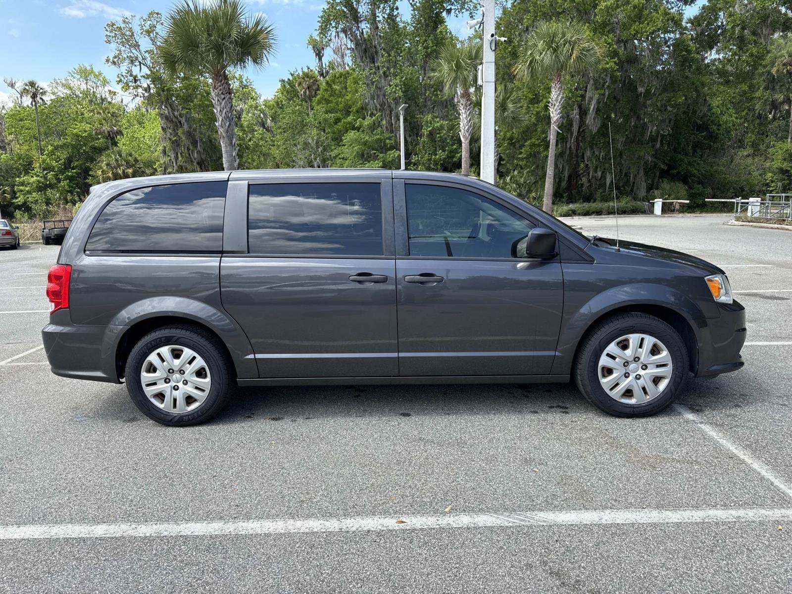 2020 Dodge Grand Caravan SE
