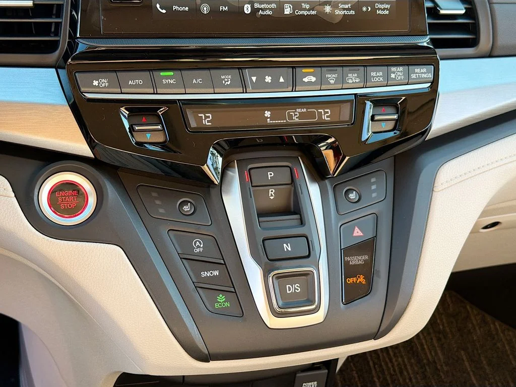 New 2026 Platinum White Pearl Honda EX-L image 15