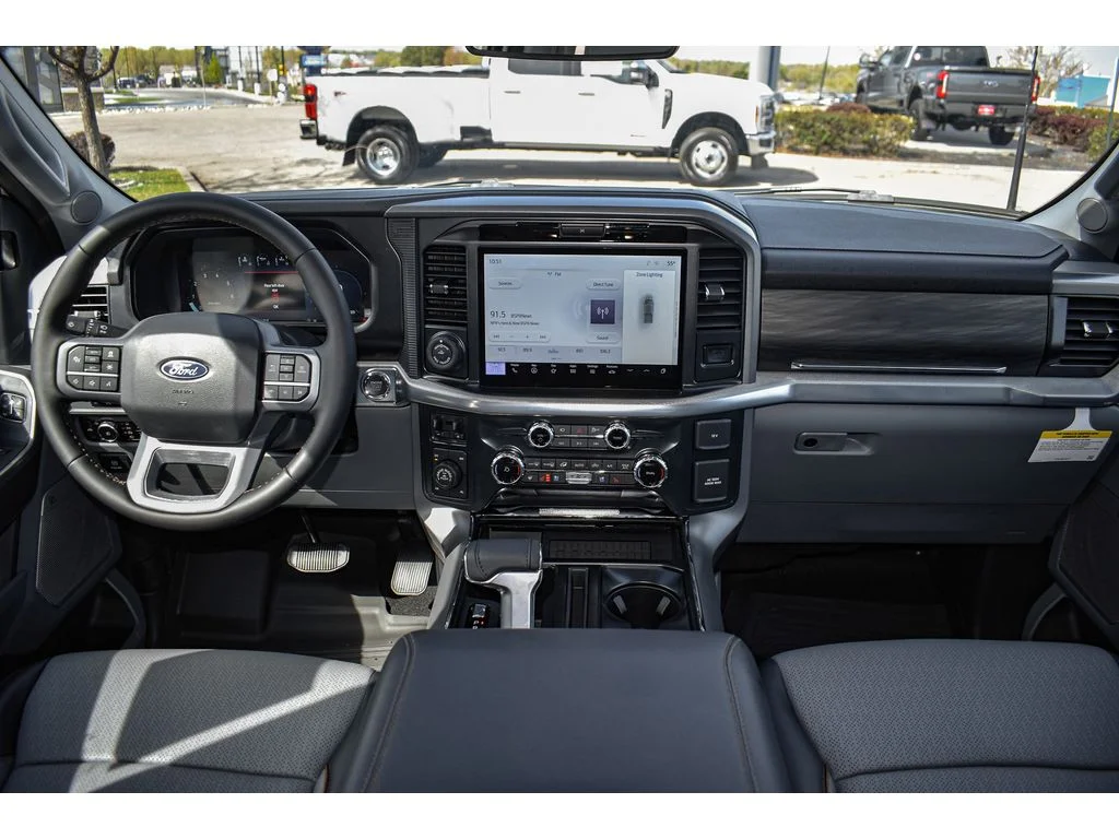 2025 Ford F-150 Lariat - Photo 8