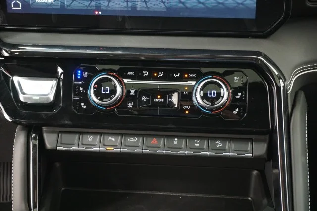 New 2026 Onyx Black GMC AT4X image 27