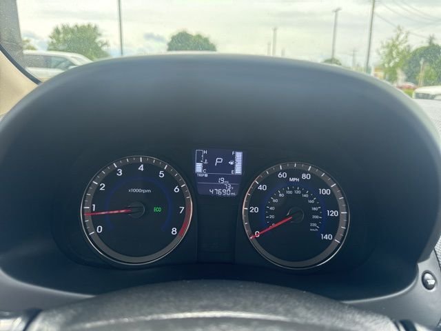 Used 2017 Beige Hyundai Value Edition image 20