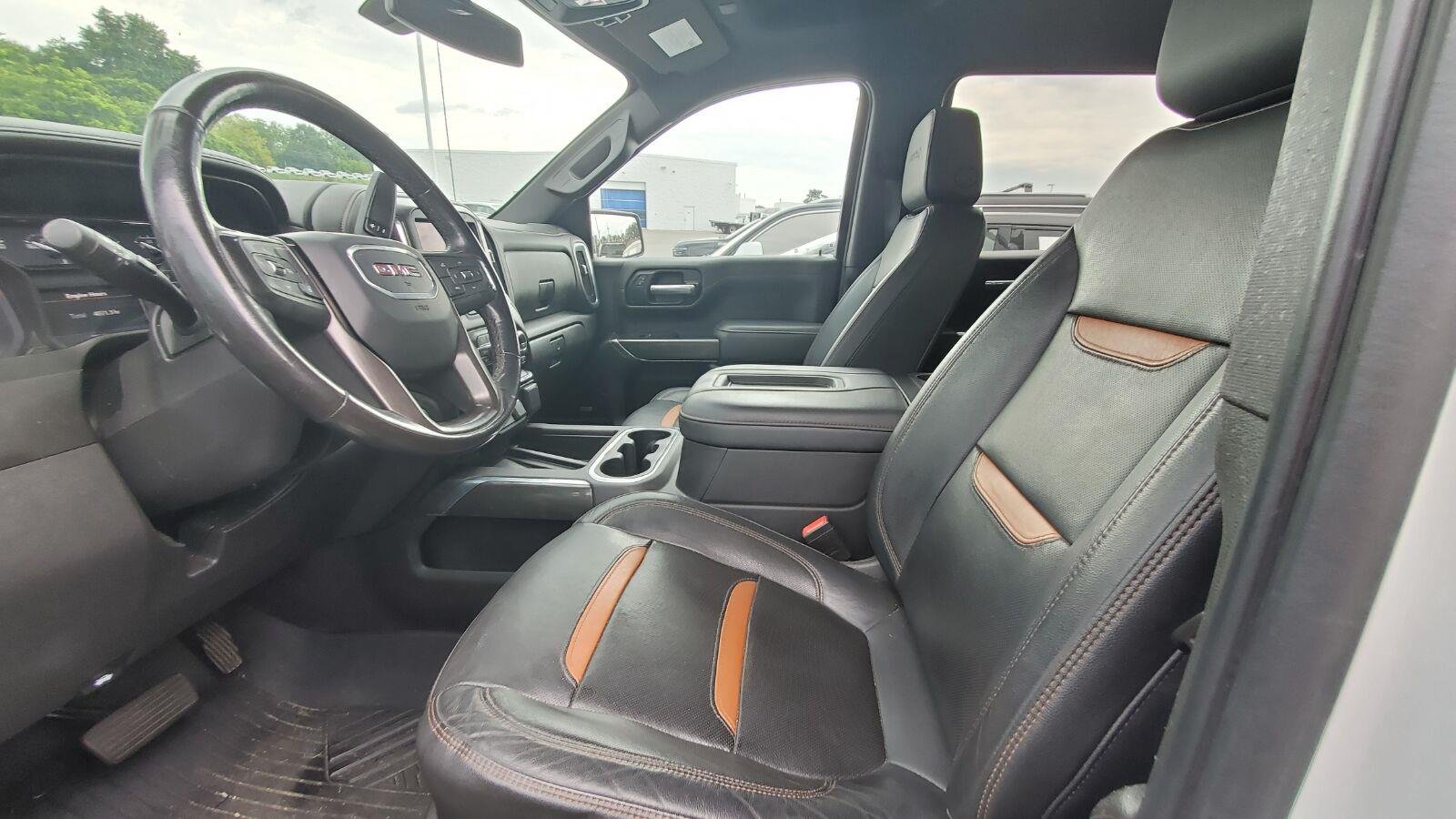 Used 2021 SUMMIT WHITE GMC AT4 image 3