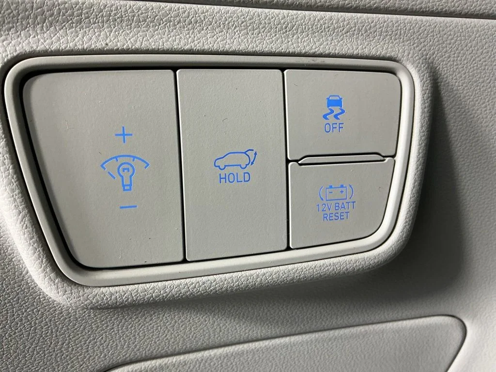 Certified Used 2022 Blue Hyundai SEL Convenience image 22