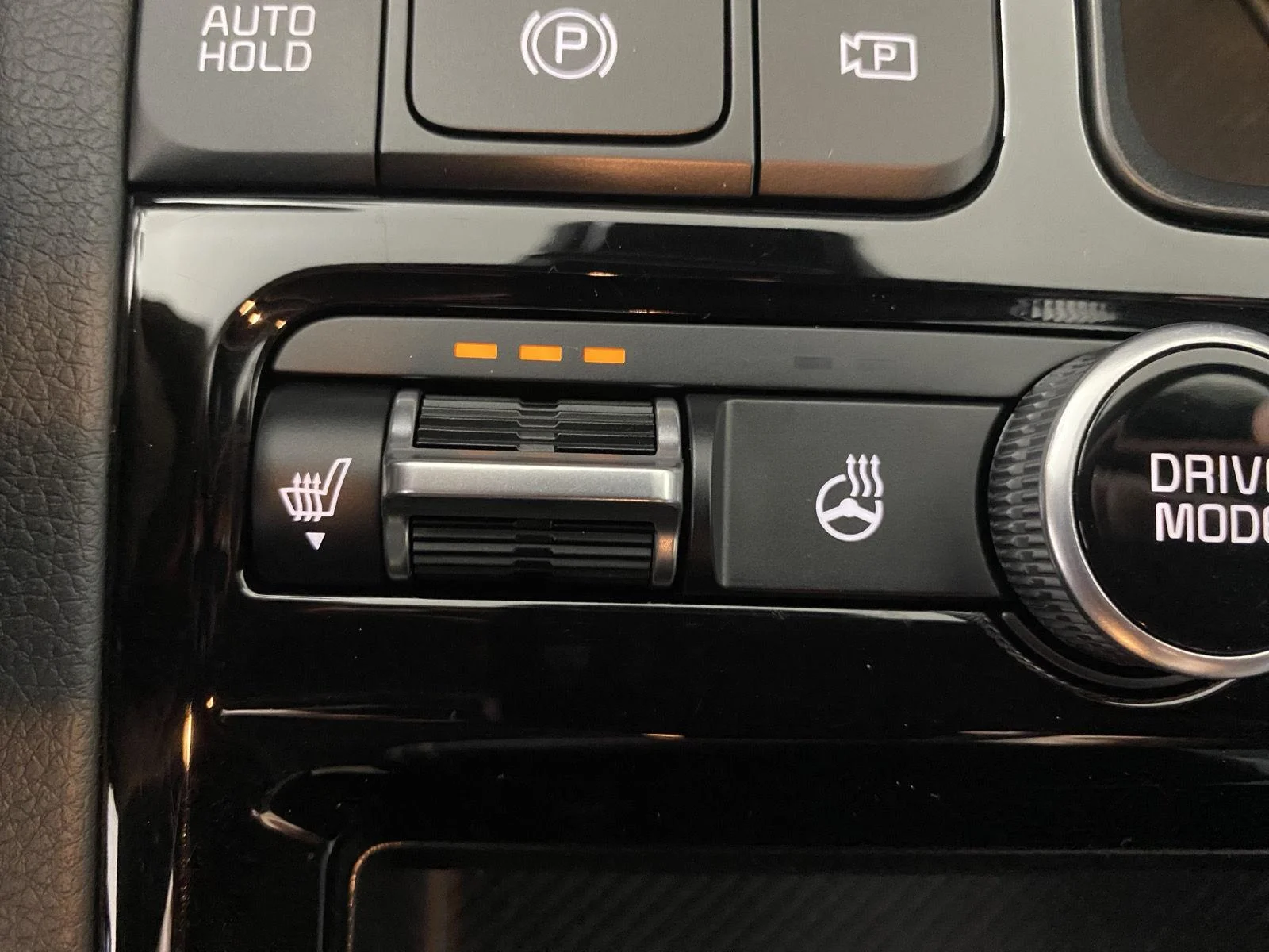Used 2025 Wolf Gray Kia GT-Line image 21