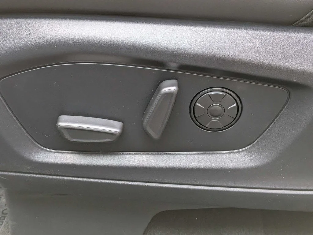 New 2026 Carbonized Gray Metallic Ford Tremor® image 15