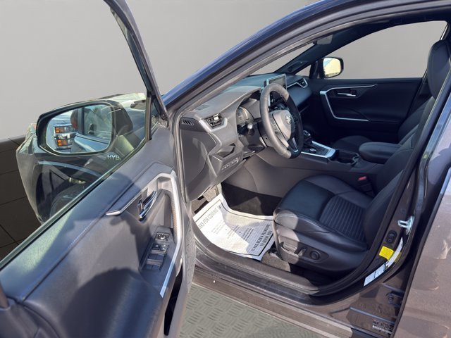 Used 2021 Gray Toyota Hybrid XSE image 28