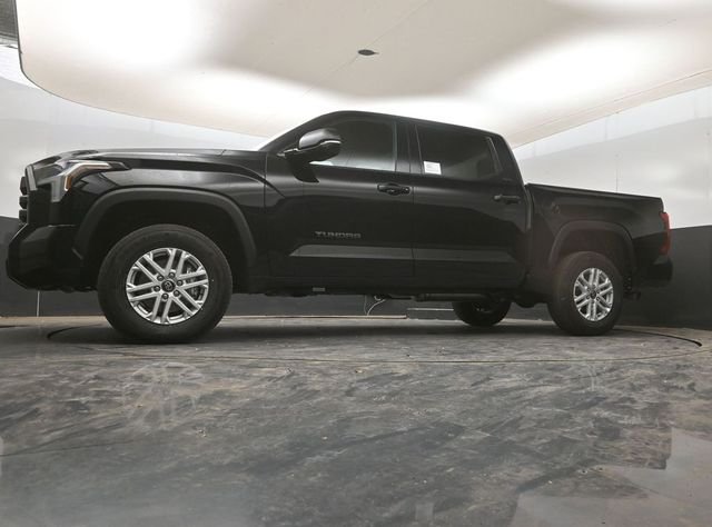 2026 Toyota Tundra SR5 - Photo 18
