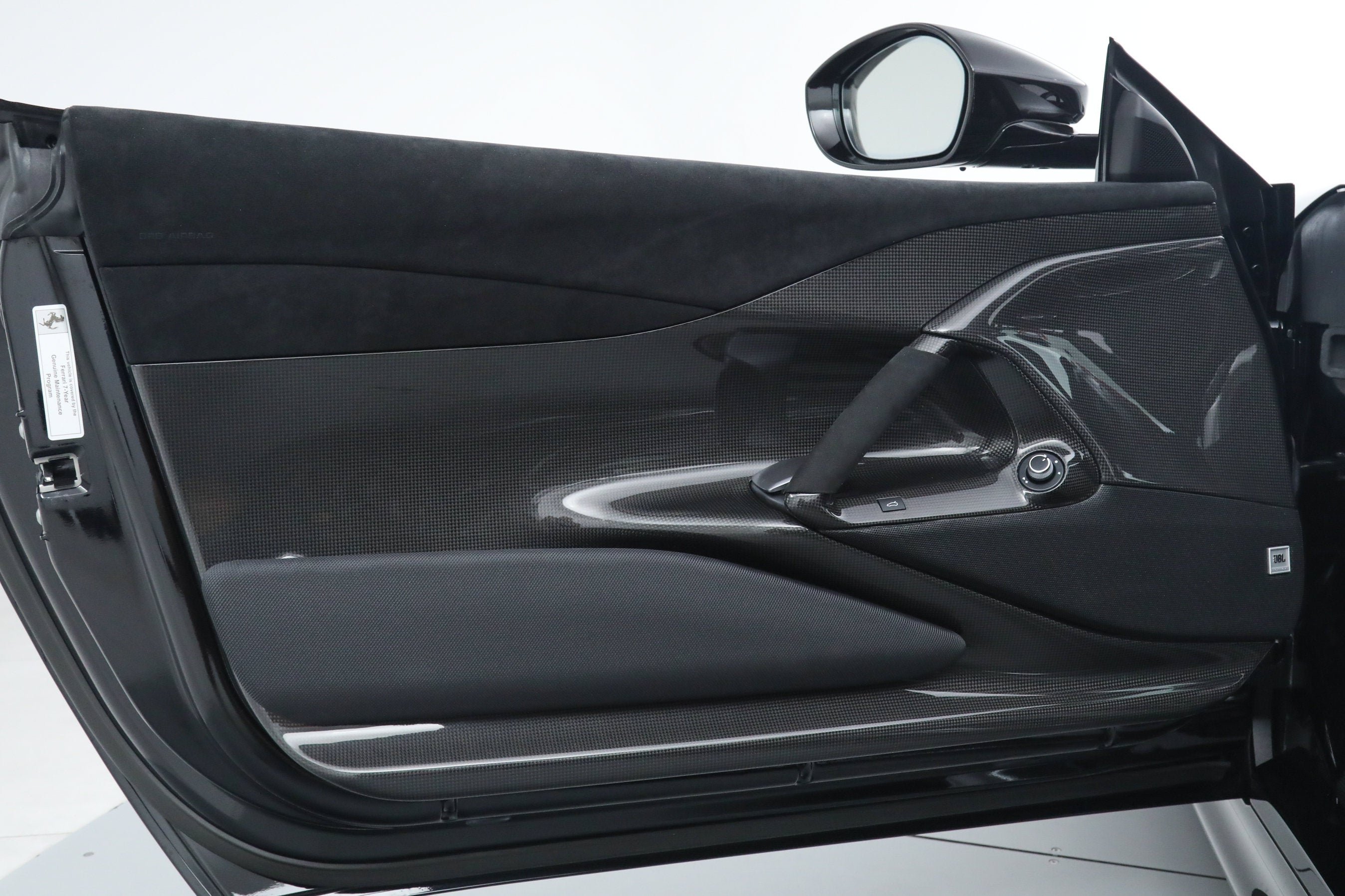 Used 2022 Nero Ferrari  image 27