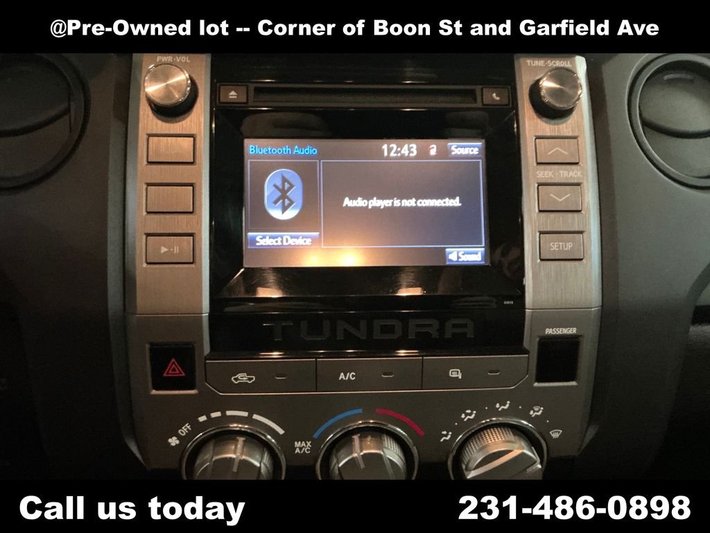 Used 2017 White Toyota SR image 19