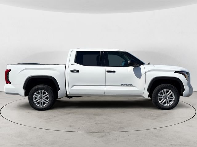 Used 2022 White Toyota SR5 image 6
