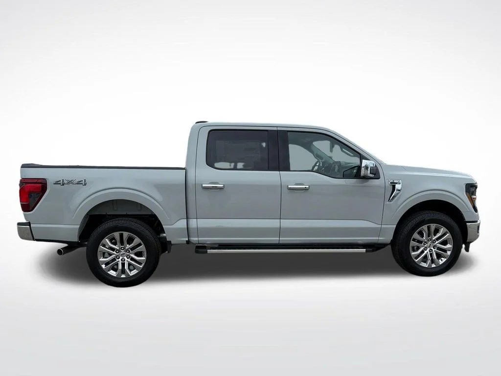New 2026 White Ford XLT image 11