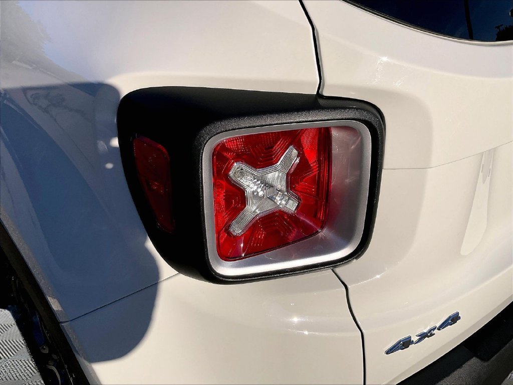 Used 2017 White Jeep Limited image 33