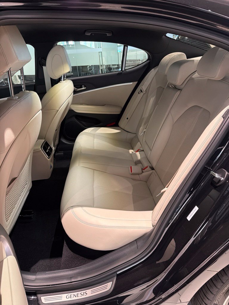2026 GENESIS G70 Standard - Photo 16