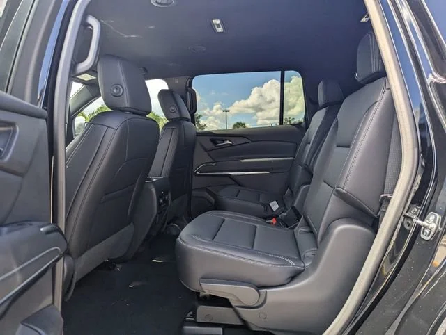 New 2026 Mosaic Black Metallic Chevrolet LT image 7