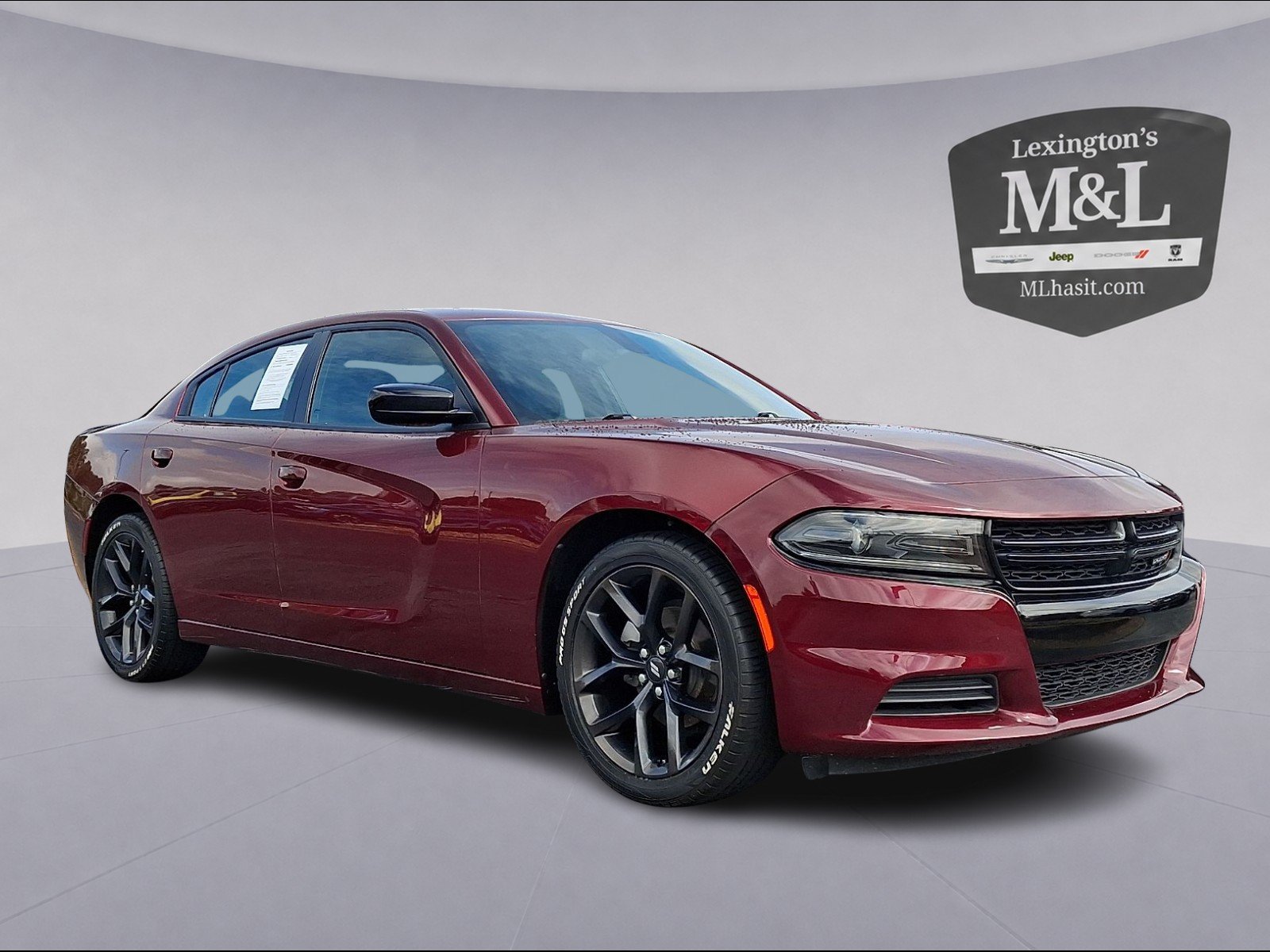 Used 2022 Octane Red Pearlcoat - PRV Dodge SXT RWD image 1