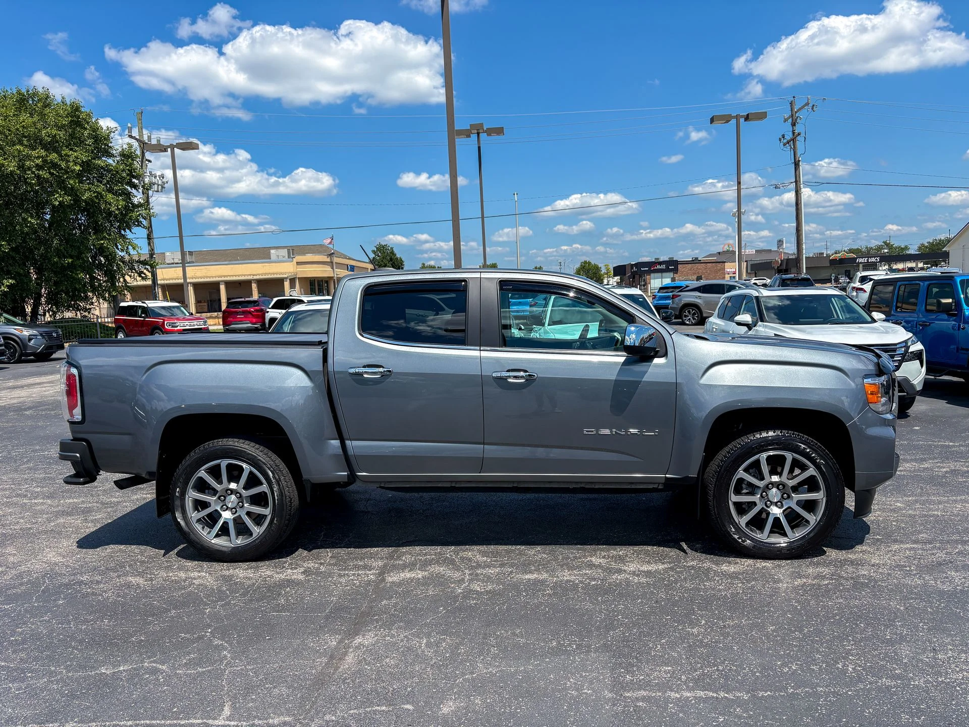 Used 2022 Gray GMC Denali image 13