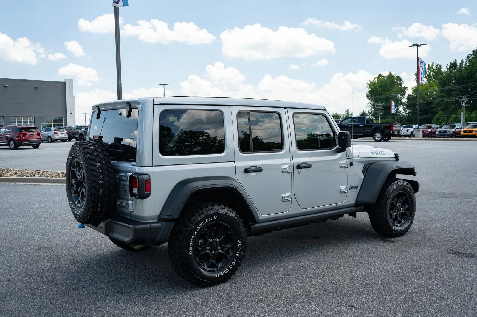Used 2023 Silver Jeep Willys 4xe image 10