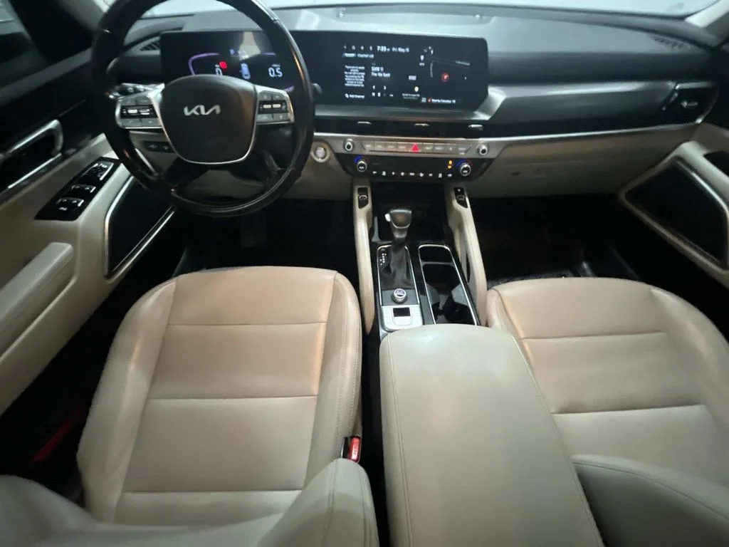 Used 2024 Glacial White Pearl Kia S FWD 3.8L V6 image 14