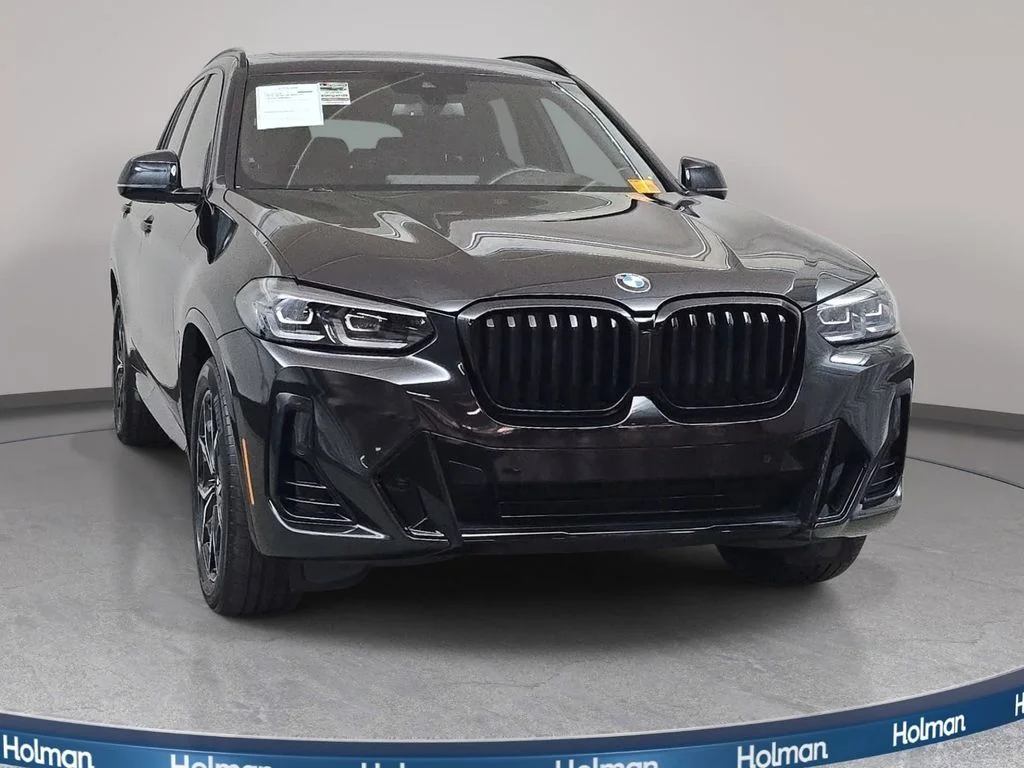 Used 2023 Black Sapphire Metallic BMW xDrive30i image 3