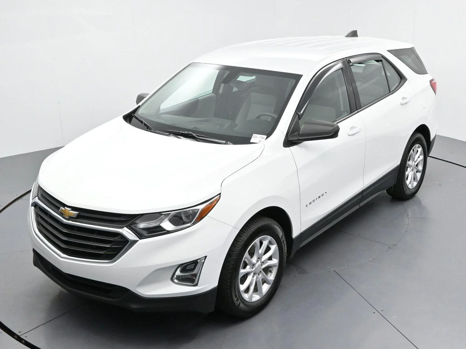 Used 2019 SUMMIT WHITE Chevrolet LS image 34