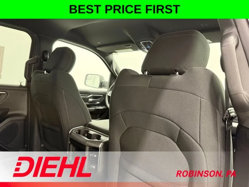 New 2026 Diamond Black Crystal Pearl-Coat Exterior Paint RAM Big Horn/Lone Star image 12